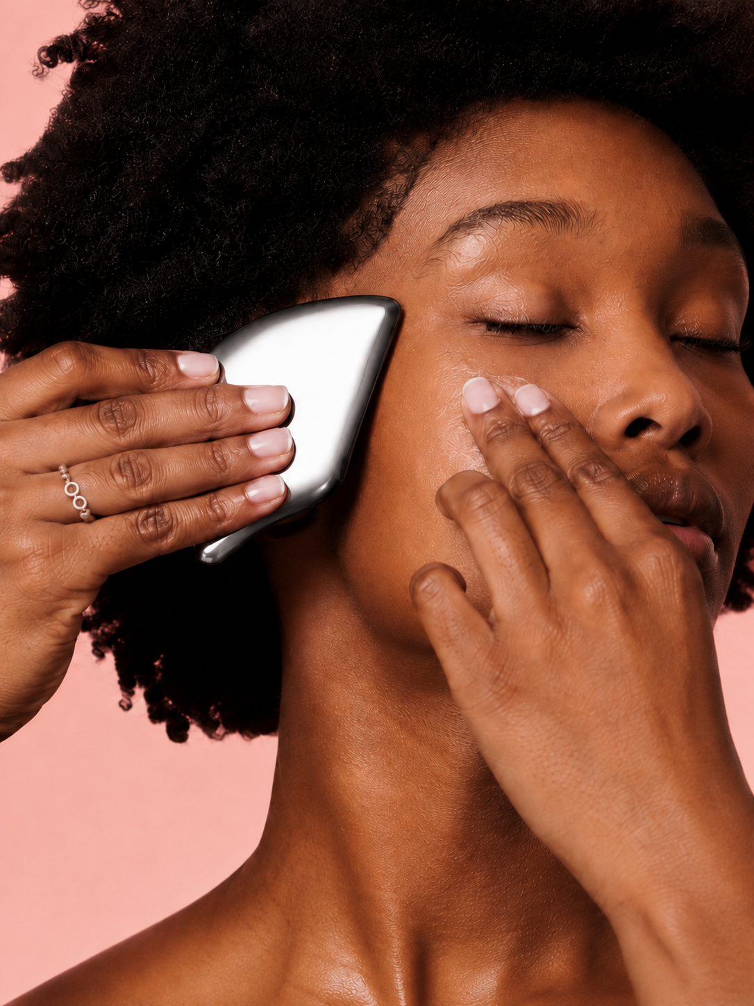 Preparing the Skin for Facial Massage